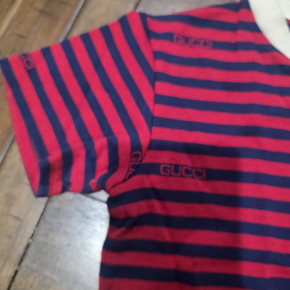 Gucci Kids Red and Blue Striped T-Shirt Size 10 Like New 👑🌟 - Picture 3 of 9